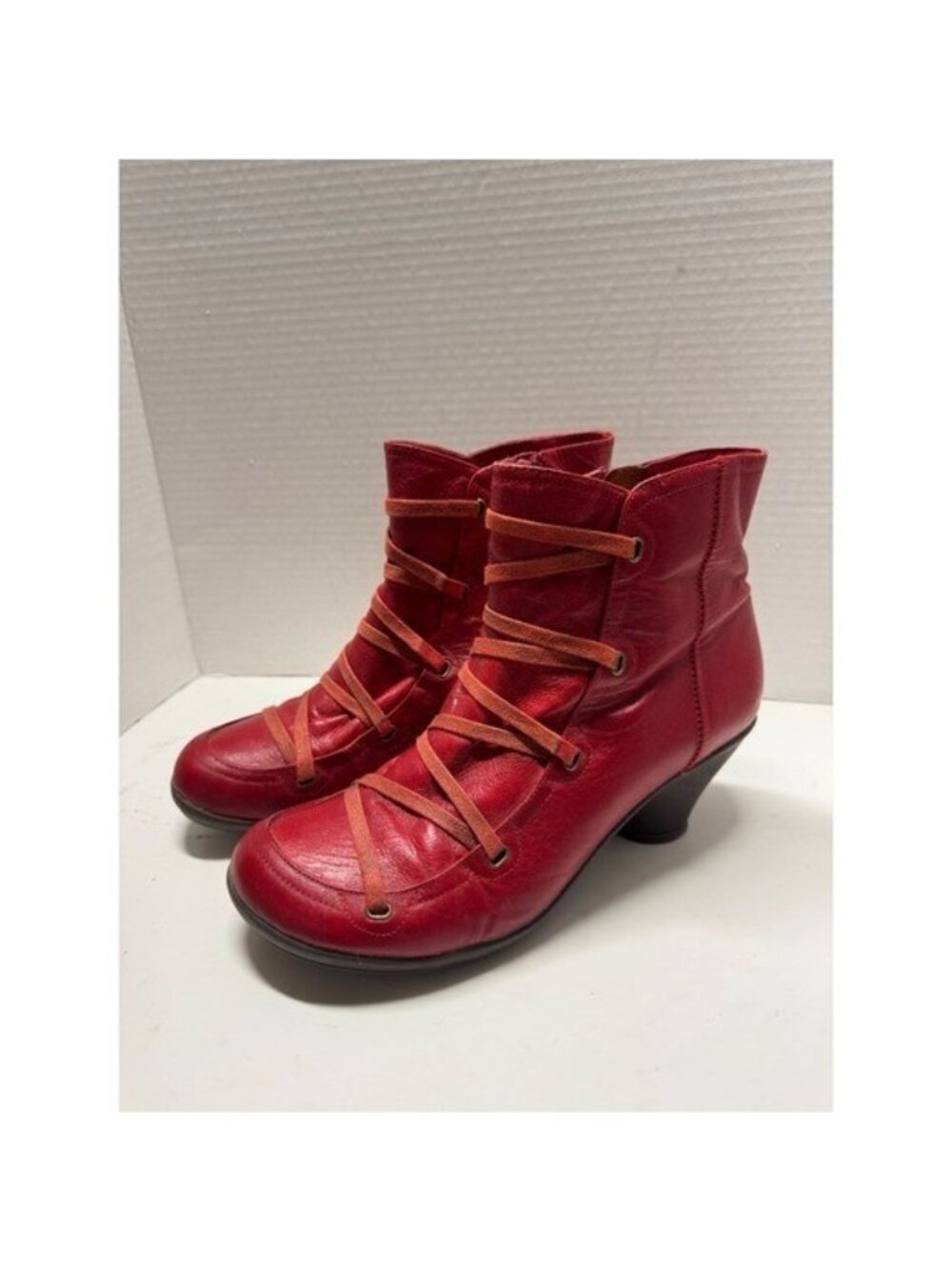 Miz Mooz Claudia Red Leather Lace Up Faux Fur Lined Ankle Boots 40 9.5